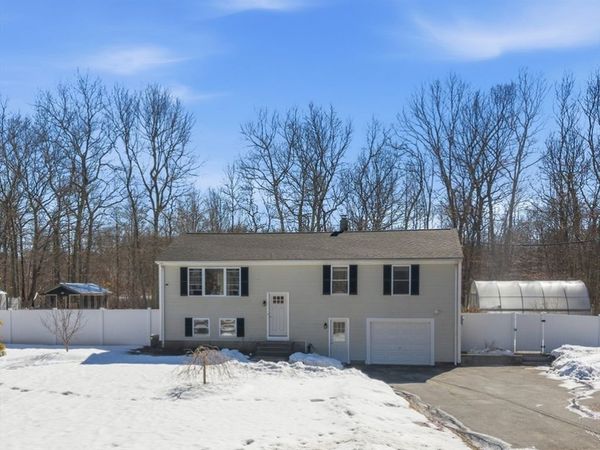 2944 Anderson Dr., Dighton, MA 02715