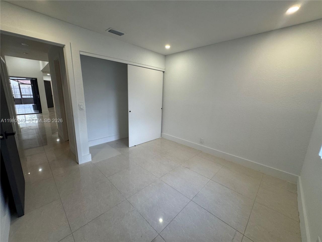 17340 NW 63rd Ave , Hialeah, FL 33015 Photo