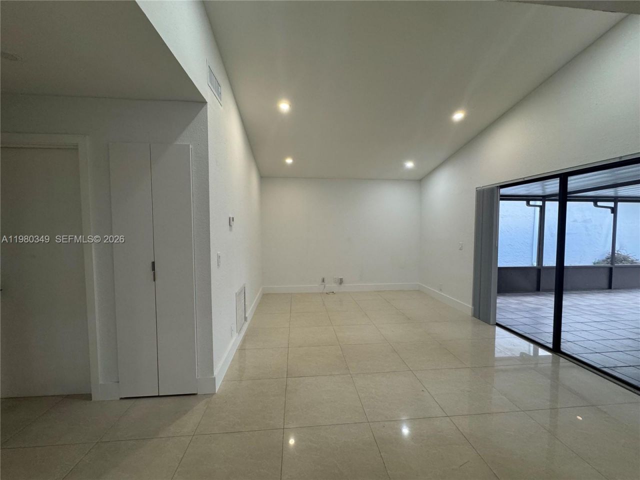 17340 NW 63rd Ave , Hialeah, FL 33015 Photo