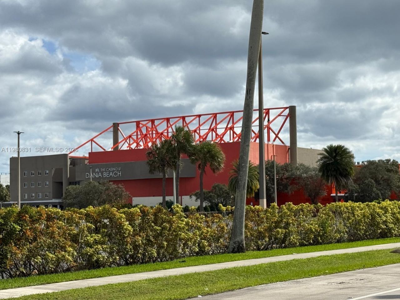 610 NE 2nd St , Unit 205, Dania Beach, FL 33004 Photo