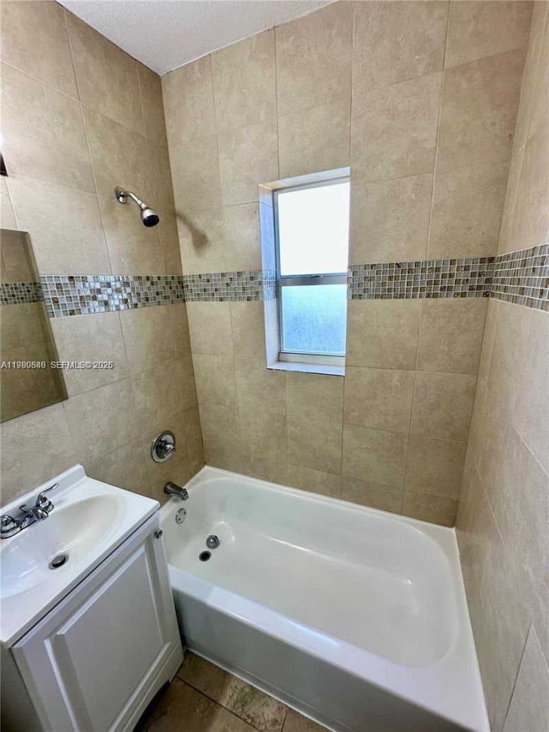 434 NW 85th St Rd, Unit 434, Miami, FL 33150 Photo