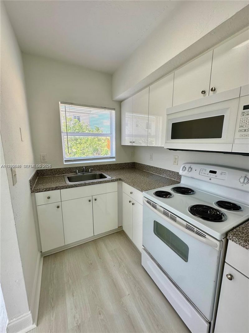434 NW 85th St Rd, Unit 434, Miami, FL 33150 Photo