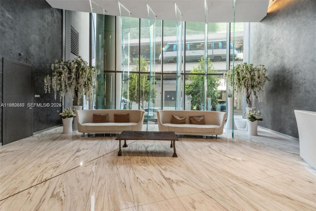 1000 Brickell Plz , Unit 3310, Miami, FL 33131 Photo