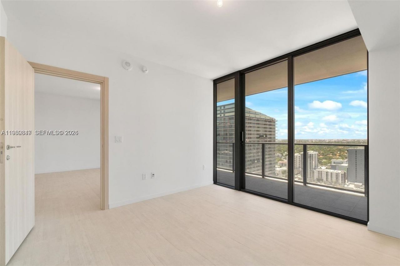 1000 Brickell Plz , Unit 3310, Miami, FL 33131 Photo