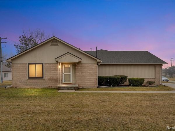 31896 Cristina Drive, Roseville, MI 48066