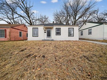 2010 Jackson Street , Bellevue, NE 68005