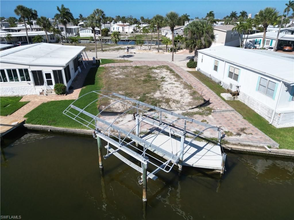 17621 Peppard Dr, Fort Myers Beach, FL 33931 Photo