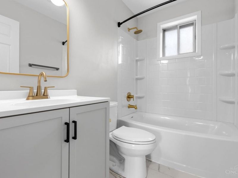 2043 E Teralta Circle, Cincinnati, OH 45211 Photo 18