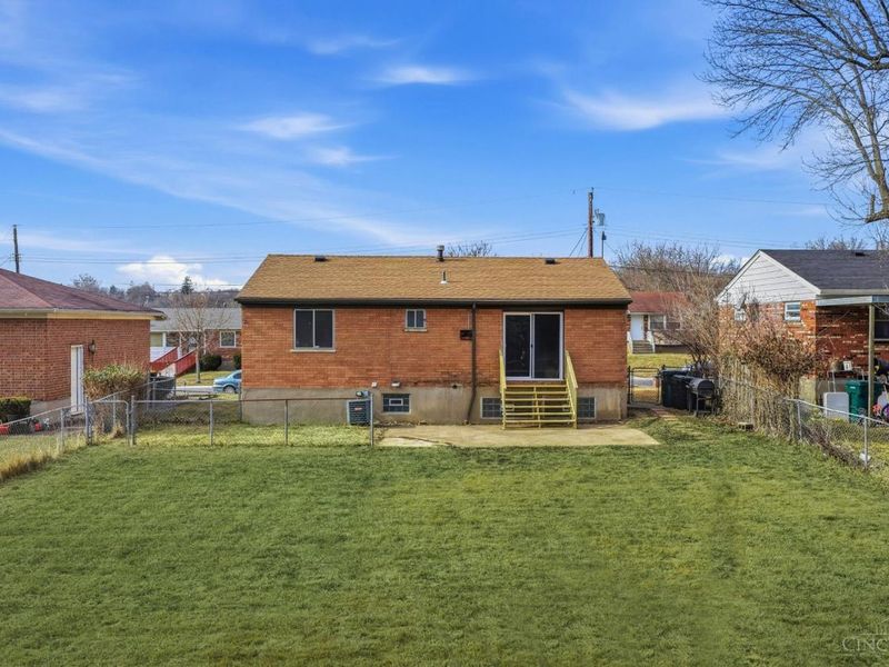 2043 E Teralta Circle, Cincinnati, OH 45211 Photo 29