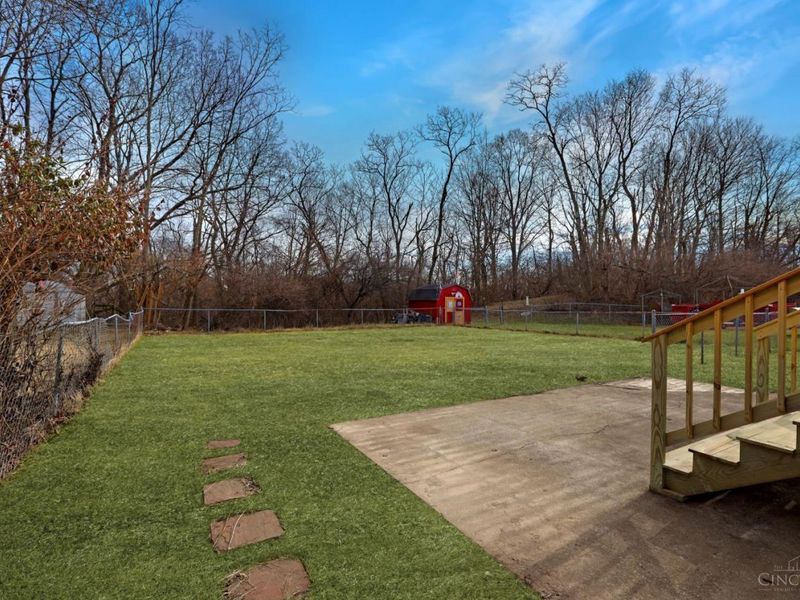 2043 E Teralta Circle, Cincinnati, OH 45211 Photo 30