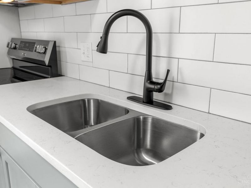 2043 E Teralta Circle, Cincinnati, OH 45211 Photo 9