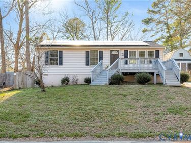 16004 Gary Avenue, Chester, VA 23831
