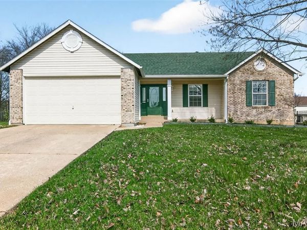 1012 Delmar Drive , O'Fallon, MO 63366