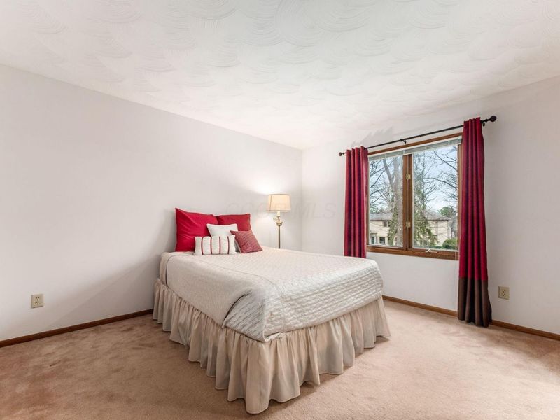 5733 Morlich Square , Dublin, OH 43017 Photo 16