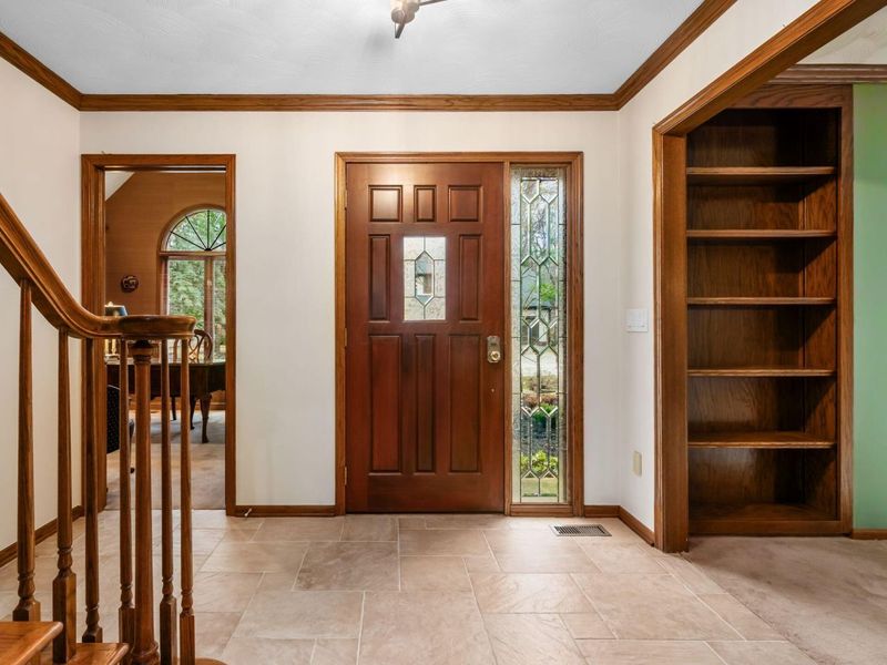 5733 Morlich Square , Dublin, OH 43017 Photo 2