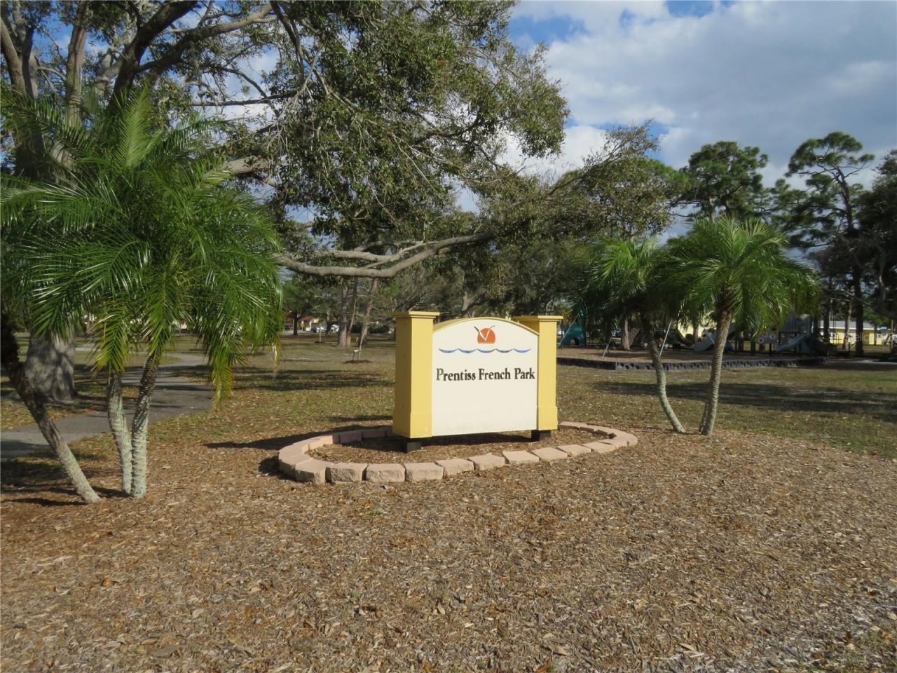 418 Narvaezi Street , Venice, FL 34285 Photo