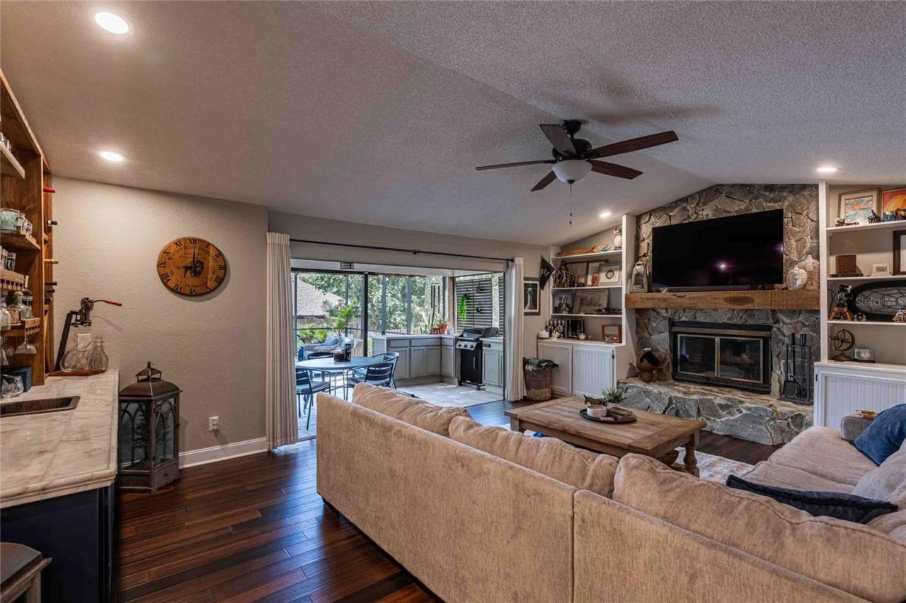 1857 Castle Woods Drive , Clearwater, FL 33759 Photo