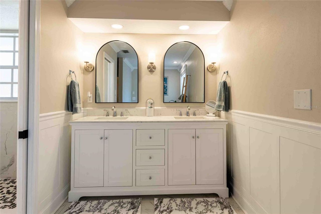 1857 Castle Woods Drive , Clearwater, FL 33759 Photo