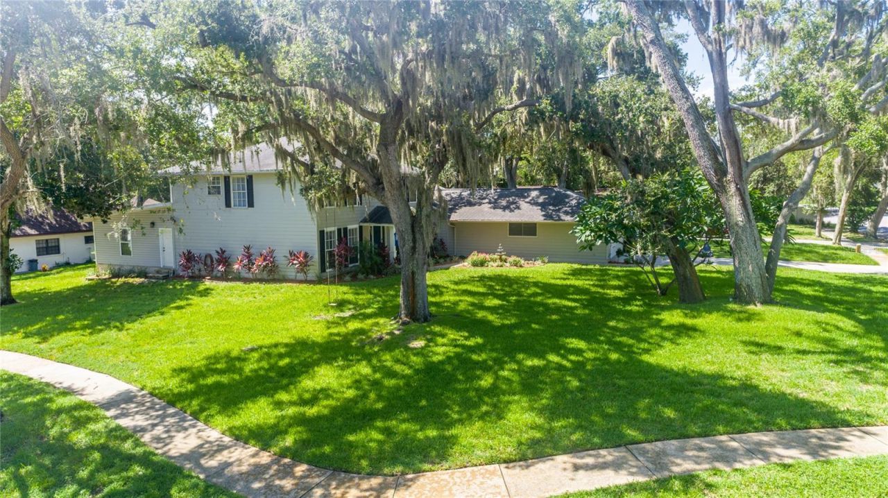1857 Castle Woods Drive , Clearwater, FL 33759 Photo