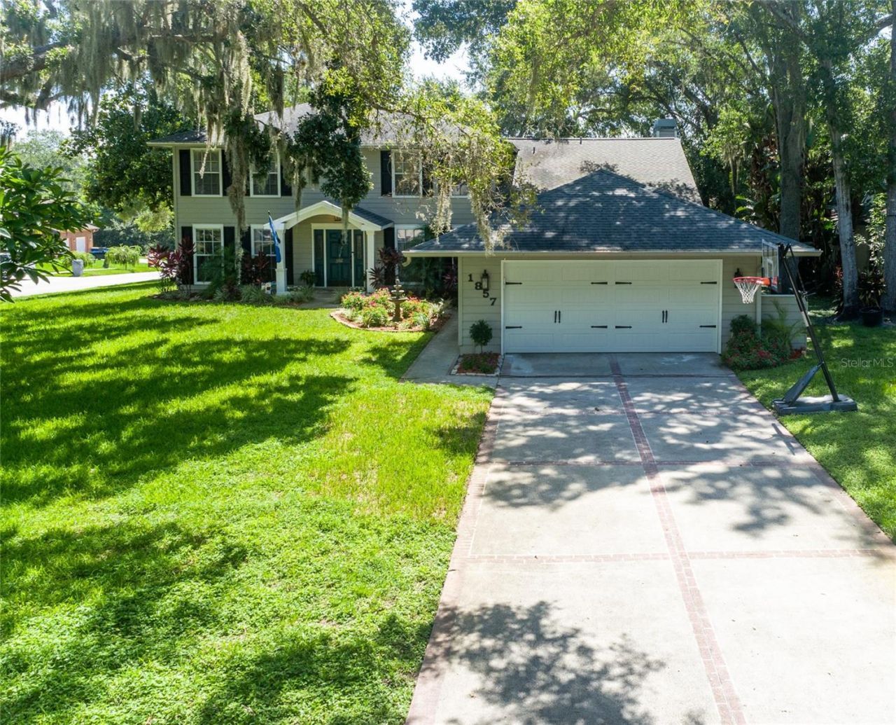 1857 Castle Woods Drive , Clearwater, FL 33759 Photo