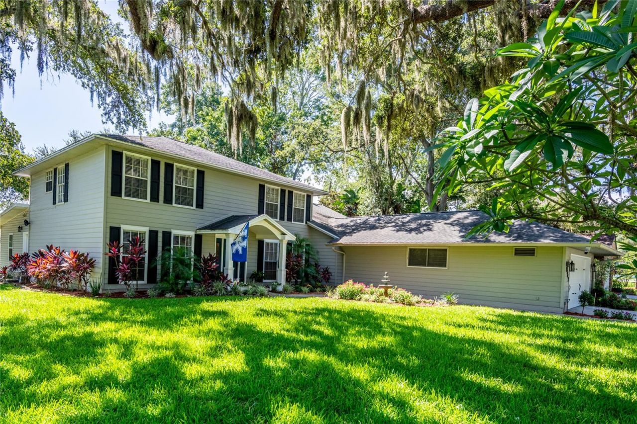 1857 Castle Woods Drive , Clearwater, FL 33759 Photo