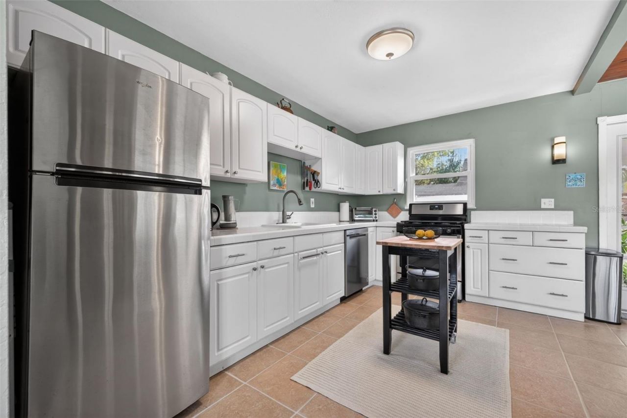 1246 37th Avenue N, Saint Petersburg, FL 33704 Photo