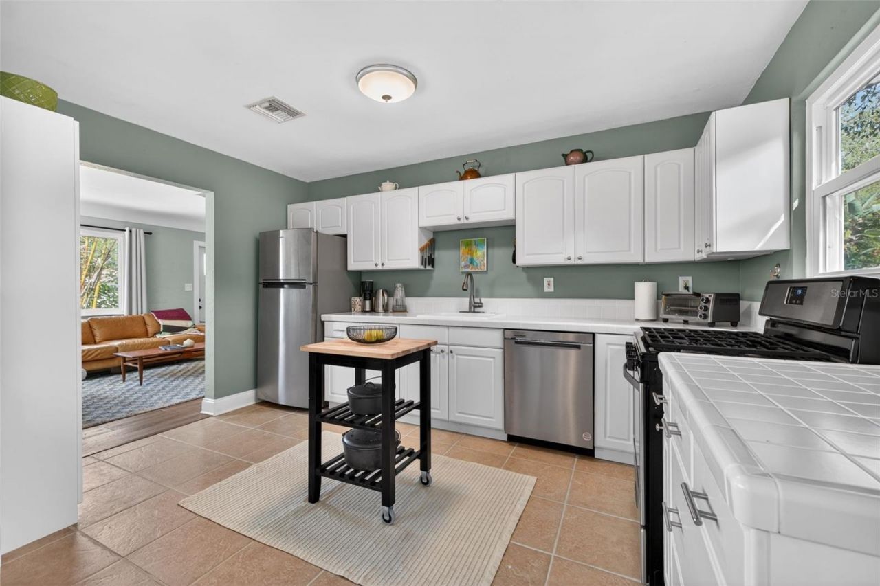 1246 37th Avenue N, Saint Petersburg, FL 33704 Photo