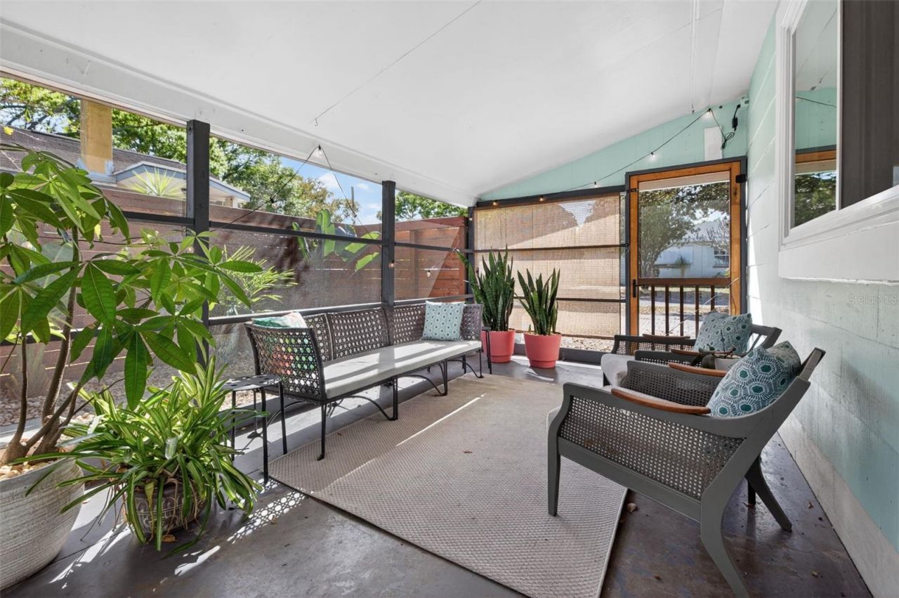 1246 37th Avenue N, Saint Petersburg, FL 33704 Photo