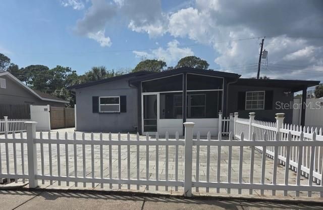 5110 Gateway Drive, Tampa, FL 33615 Main Photo