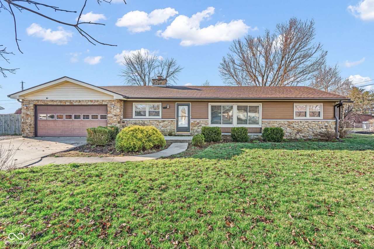 4363 W Compton Drive, Edinburgh, IN 46124 Main Photo
