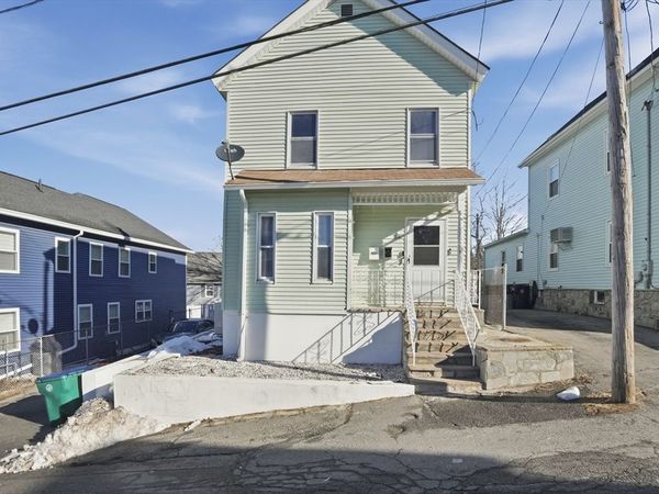 28 Warnock Street, Lowell, MA 01852
