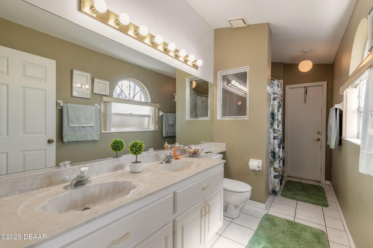 109 Brookhollow Circle, Daytona Beach, FL 32114 Photo