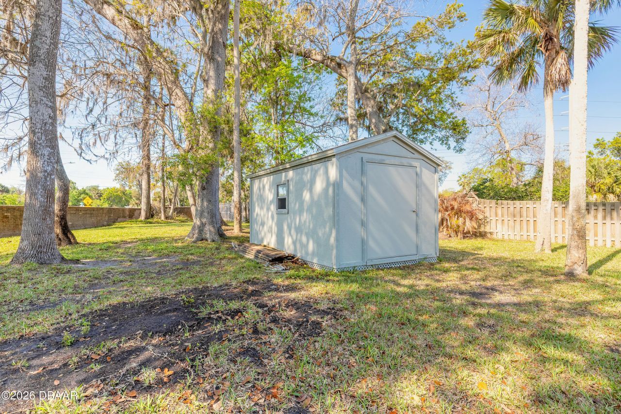 109 Brookhollow Circle, Daytona Beach, FL 32114 Photo
