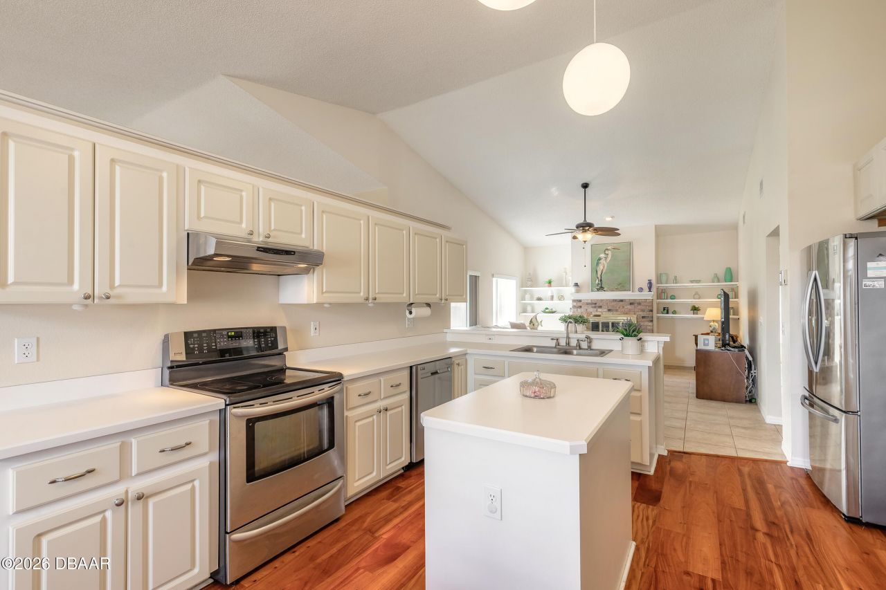 109 Brookhollow Circle, Daytona Beach, FL 32114 Photo