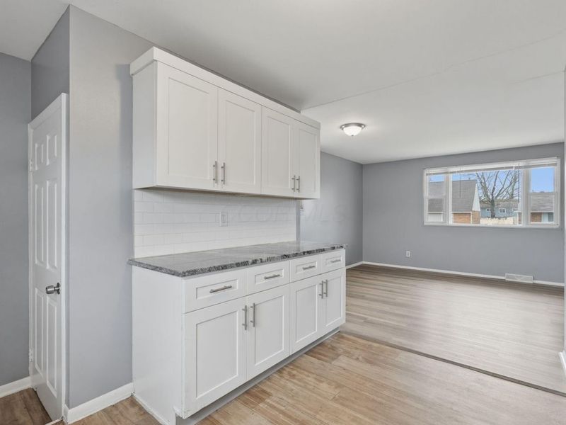 1642 Marina Drive , Columbus, OH 43219 Photo 15