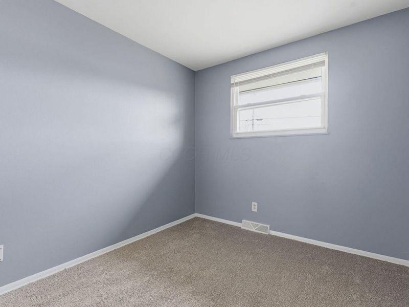 1642 Marina Drive , Columbus, OH 43219 Photo 8