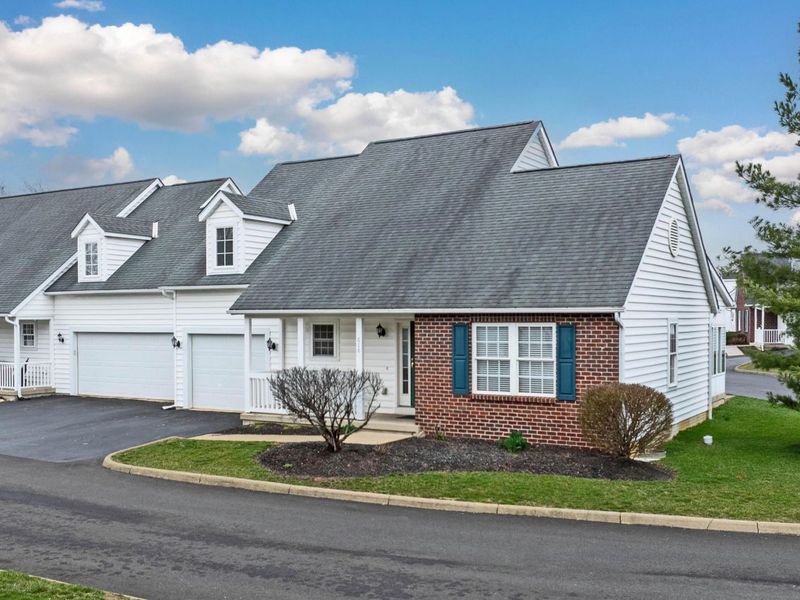 676 Norfolk Court , Johnstown, OH 43031 Photo 1