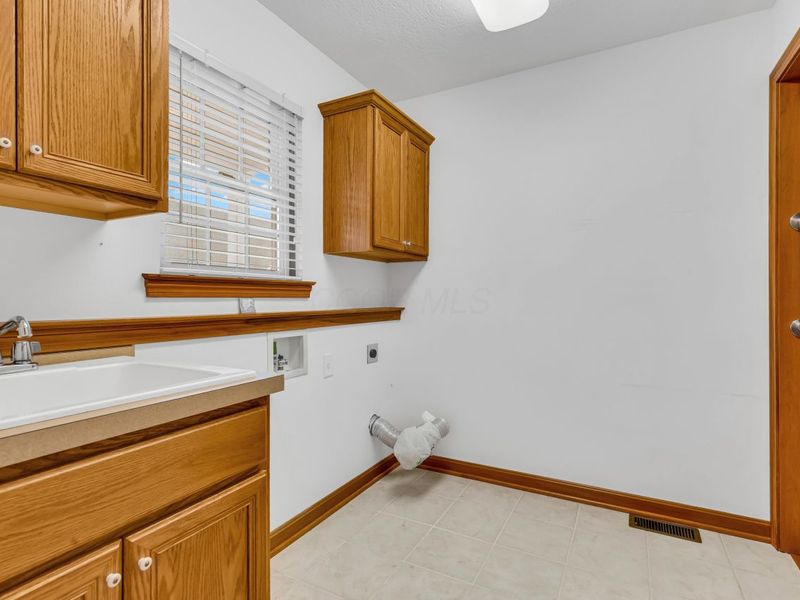 676 Norfolk Court , Johnstown, OH 43031 Photo 32