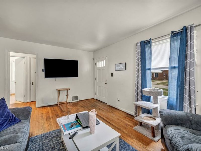 18207 Mapleboro Avenue, Maple Heights, OH 44137 Photo 10