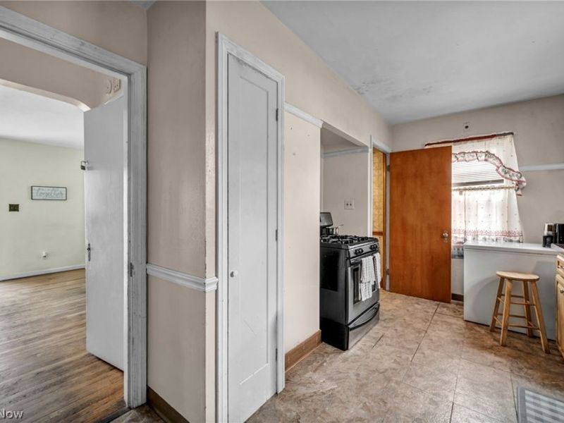 18207 Mapleboro Avenue, Maple Heights, OH 44137 Photo 12