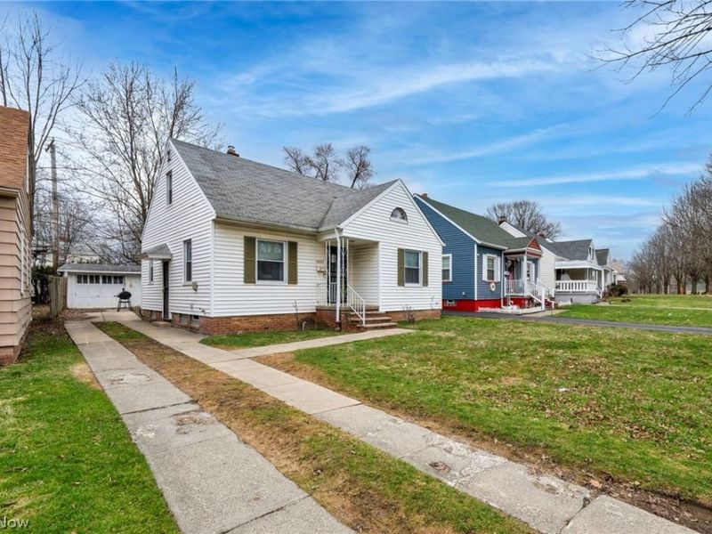 18207 Mapleboro Avenue, Maple Heights, OH 44137 Photo 5