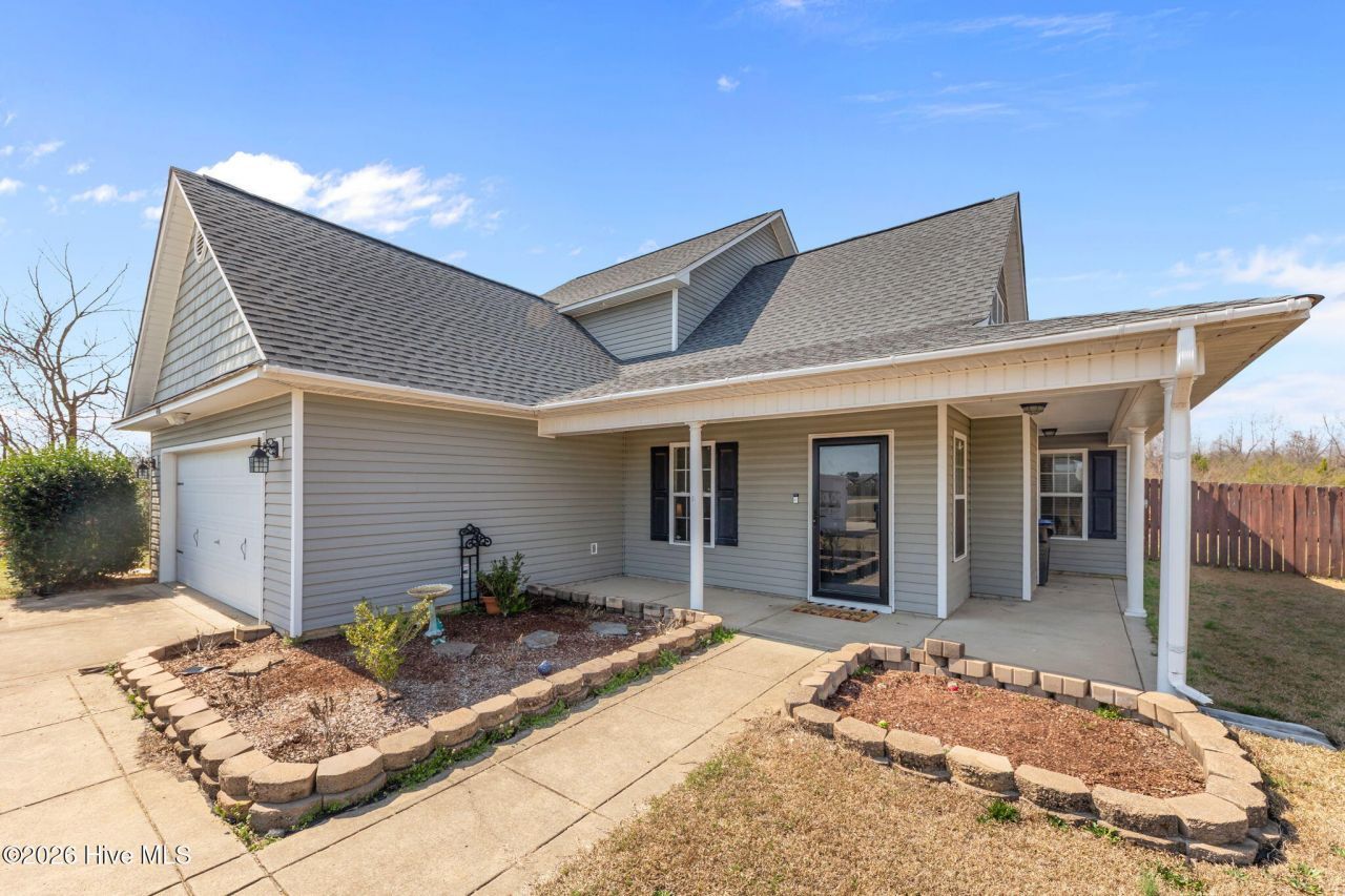 486 Gable Drive, Raeford, NC 28376 Main Photo