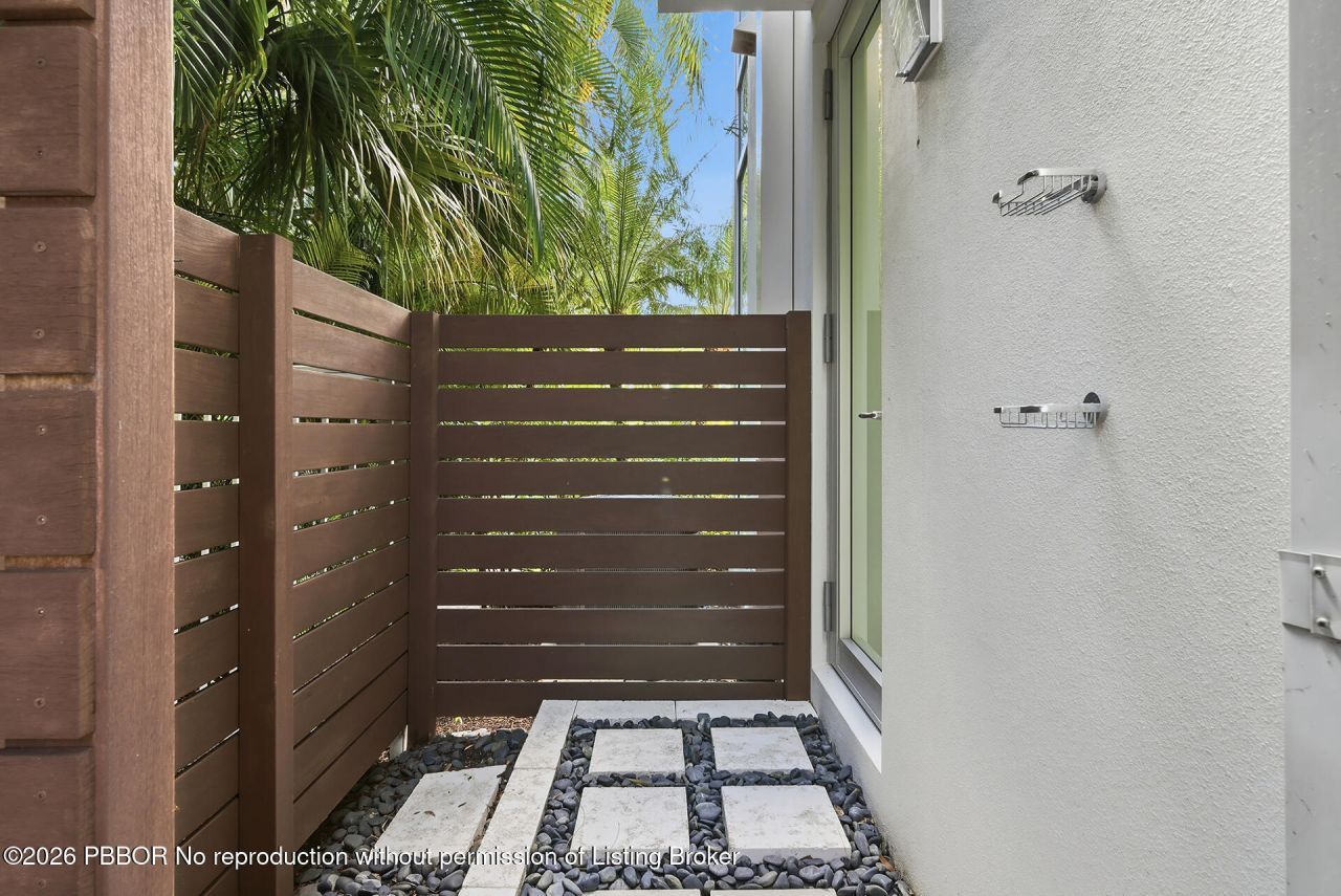 125 Churchill Road, West Palm Beach, FL 33405 Photo