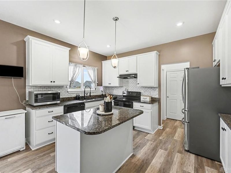 4031 Red Bud Way, Tipp City, OH 45371 Photo 10