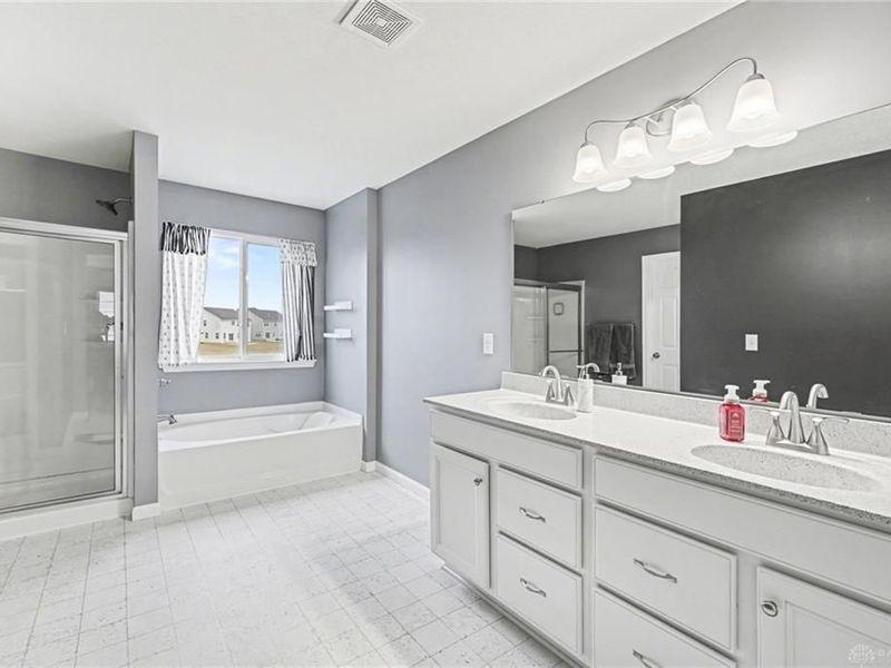 4031 Red Bud Way, Tipp City, OH 45371 Photo 19