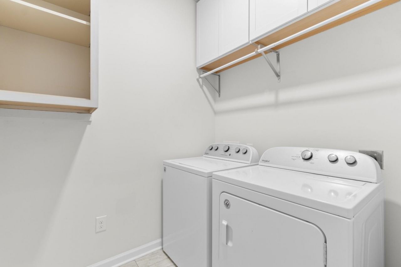 188 Machrie Loop Photo 25