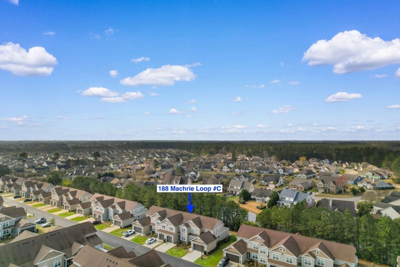 188 Machrie Loop Photo 31