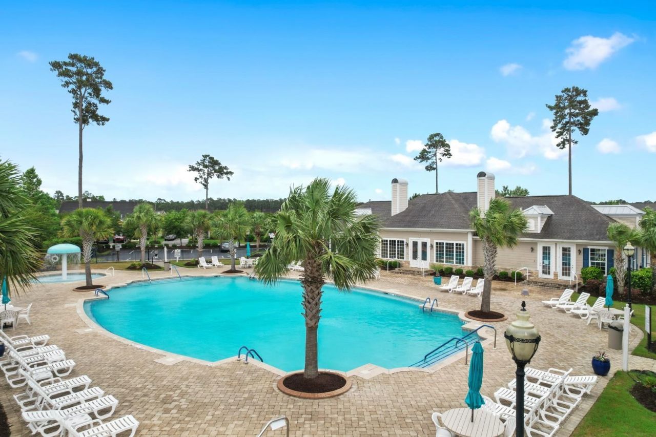 188 Machrie Loop Photo 34