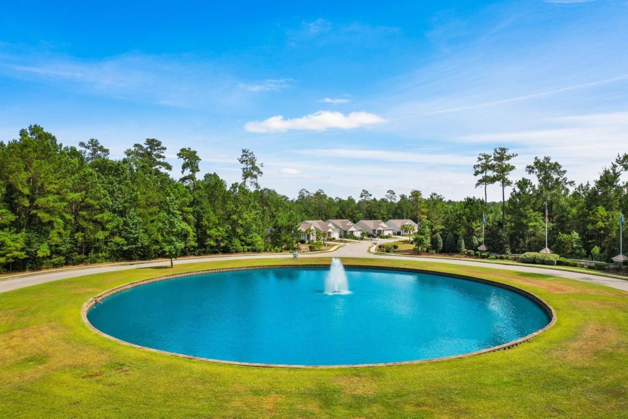 188 Machrie Loop Photo 37