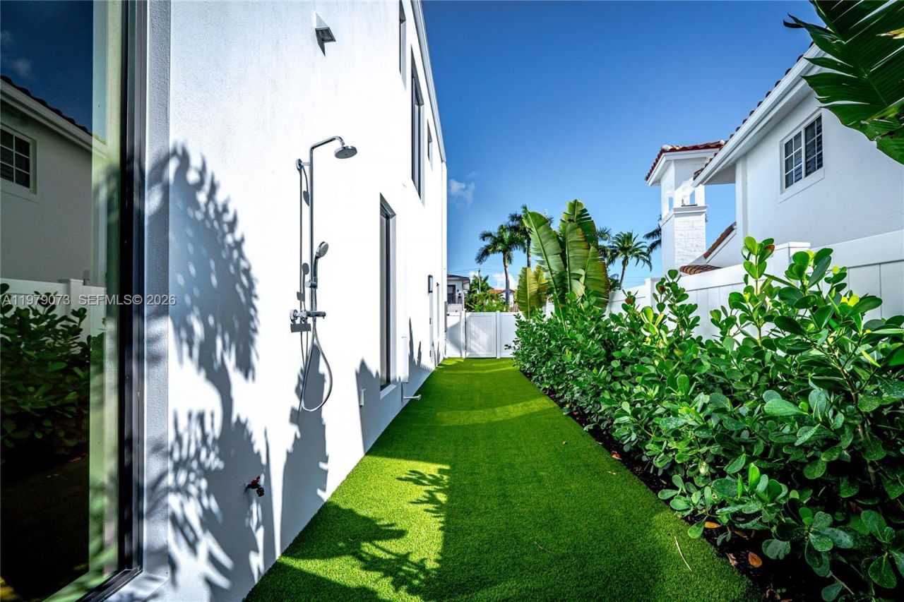 464 NE 6th St, Boca Raton, FL 33432 Photo